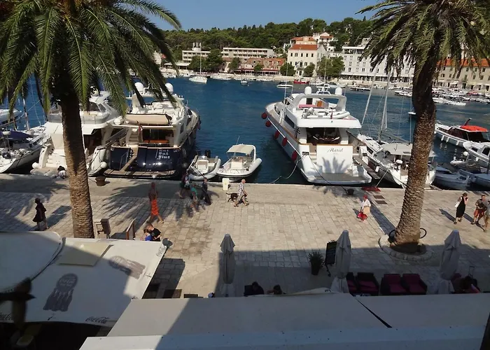 Estalagem Town Center 3*